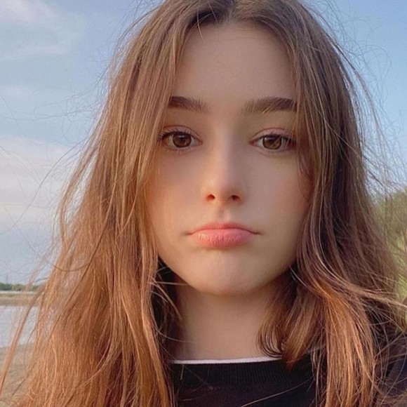 Meet your Posher, Charmaine - Picture 1 of 1